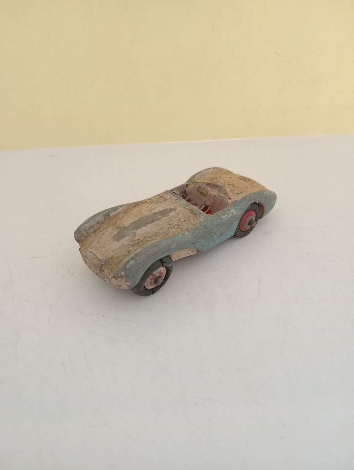 Dinky Aston Martin Model (GP05)