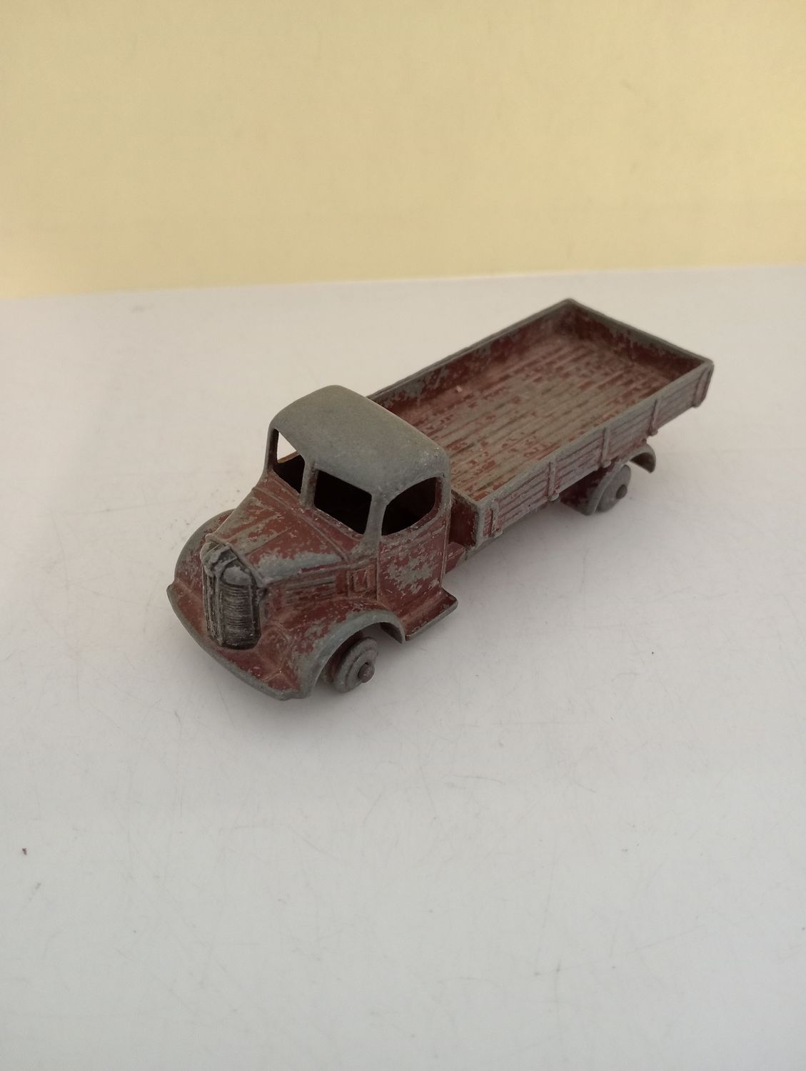 Dinky Model (GP17)