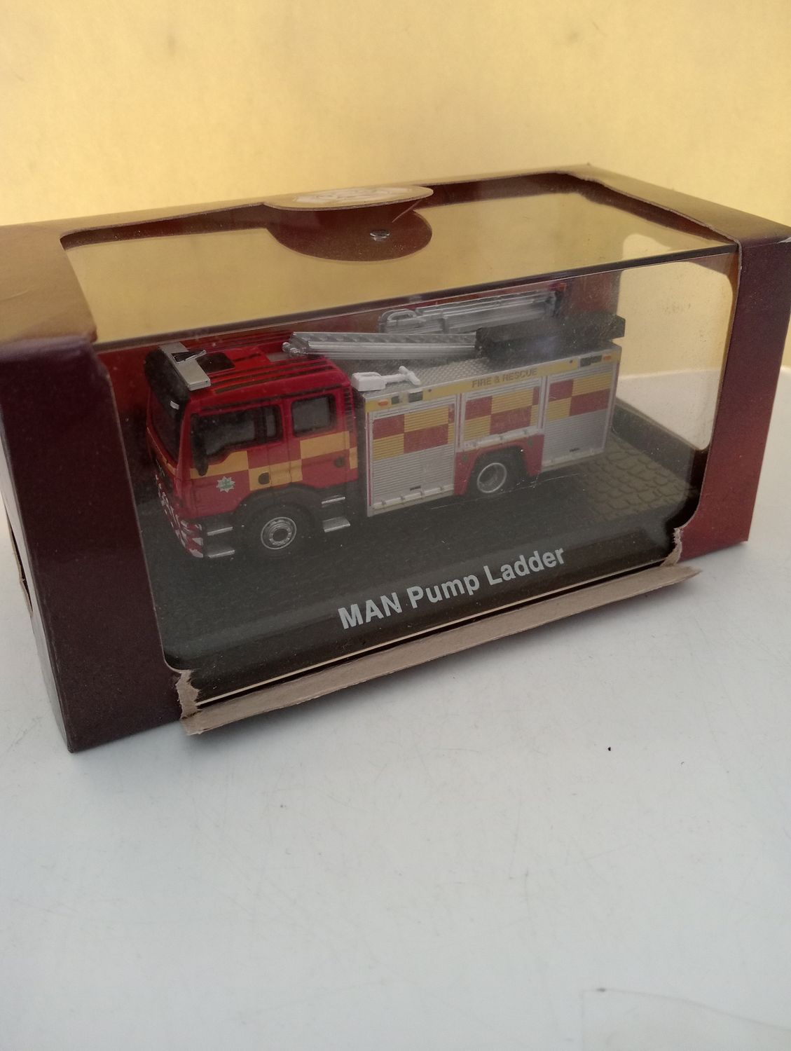 Atlas Fire Engine - Scale 1/76 (DX37)