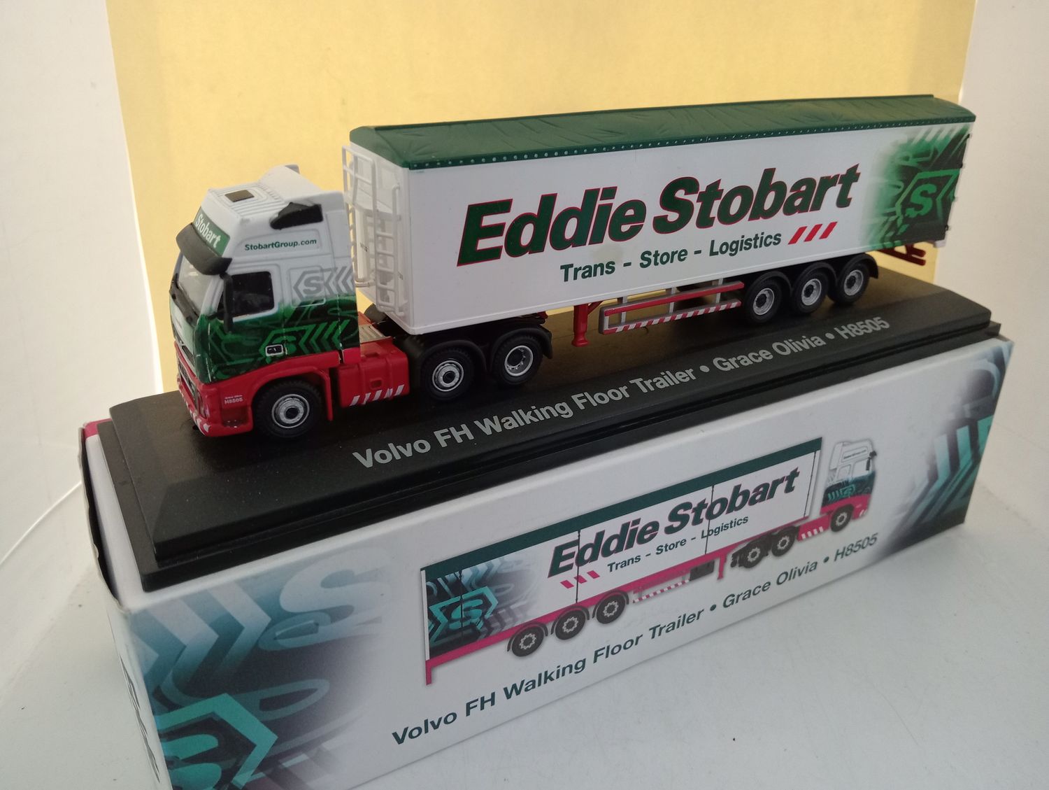 Atlas Eddie Stobart Truck - Scale 1/76 (DX18)