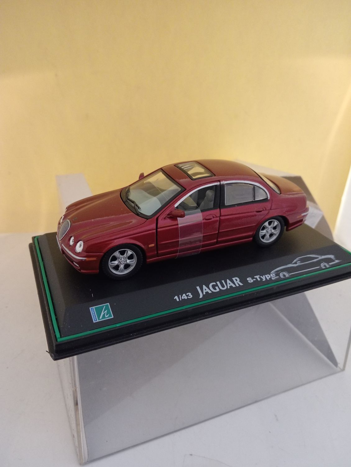 Hongwell Jaguar - Scale 1/43 (DX116)