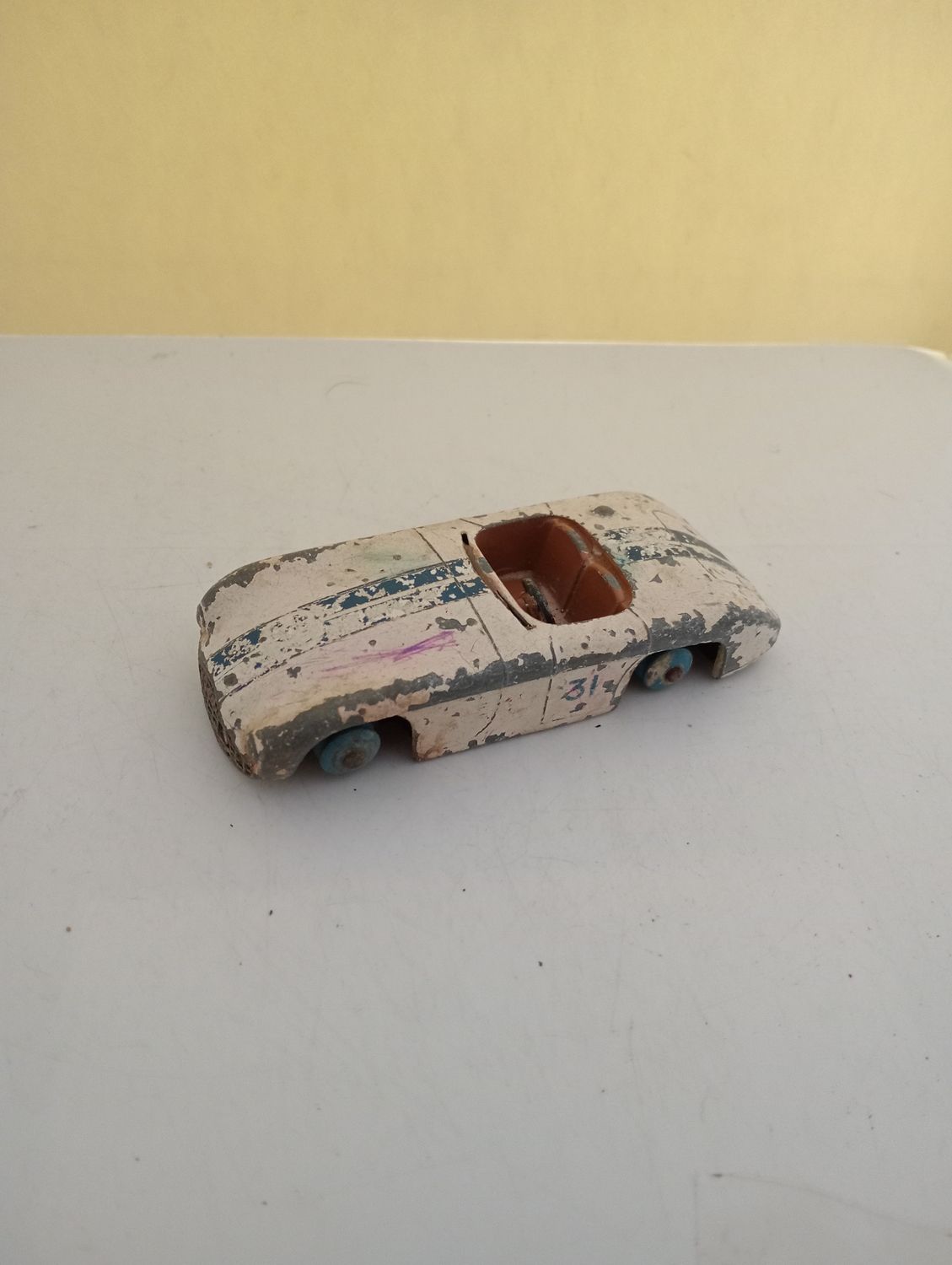 Diecast Model (GQ36)