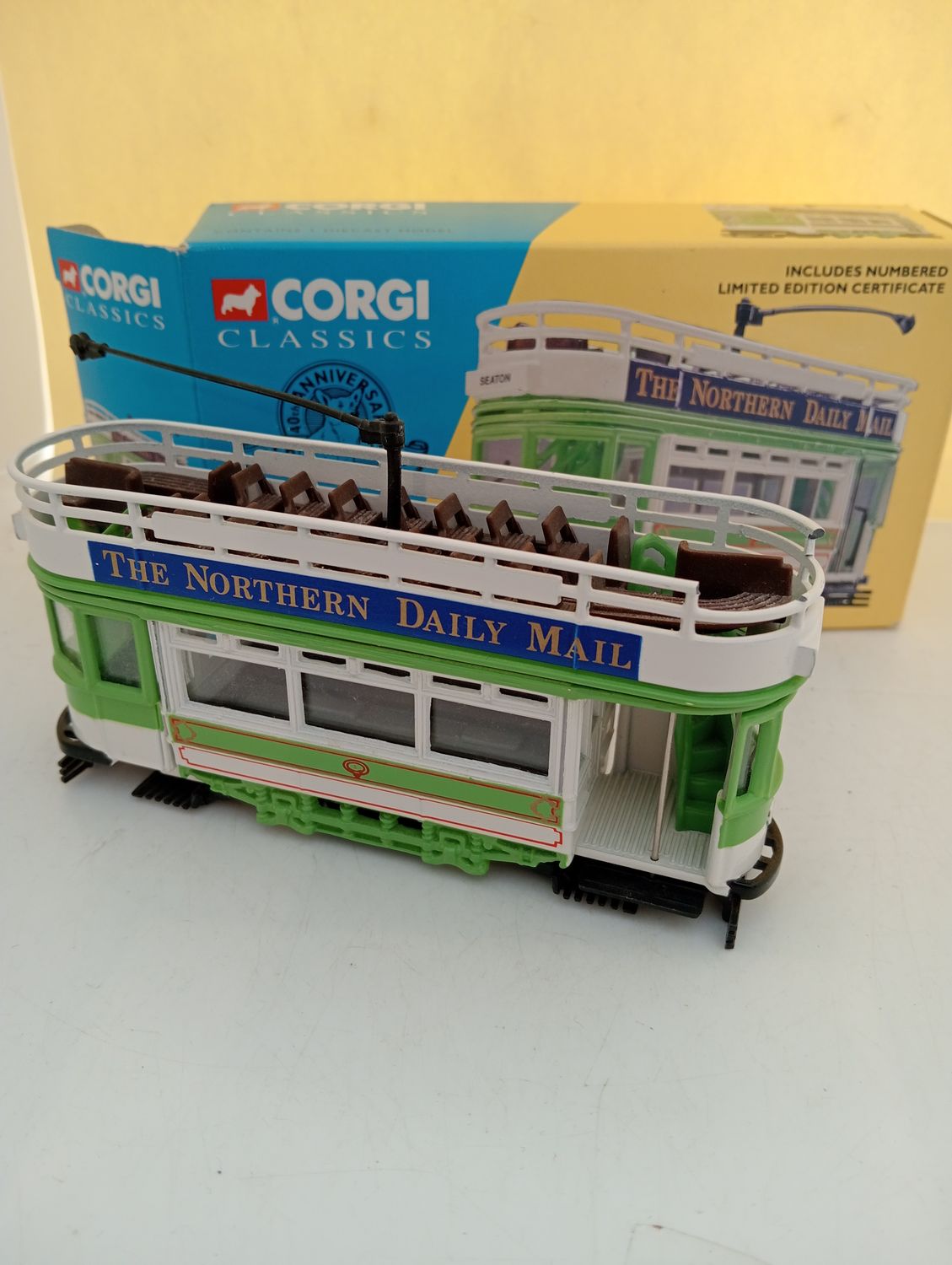 Corgi Tram - Damaged on top as seen in the photo (EX06)