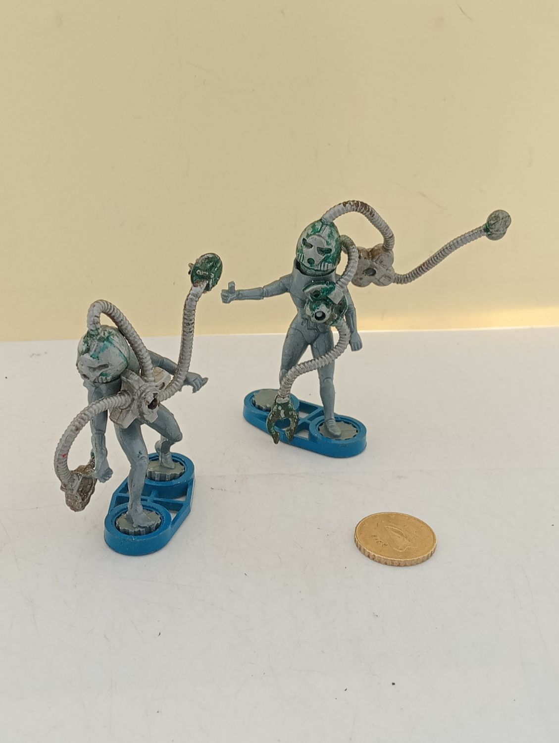 2 x Britain&#39;s Stargards 1980&#39;s - Scale 1/32 Aprox. (EX165)