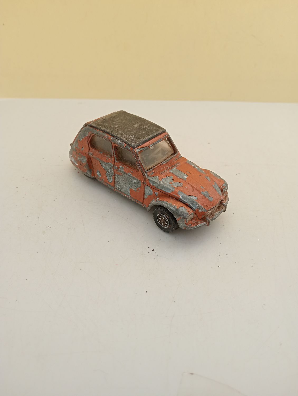 Dinky (CQ47)