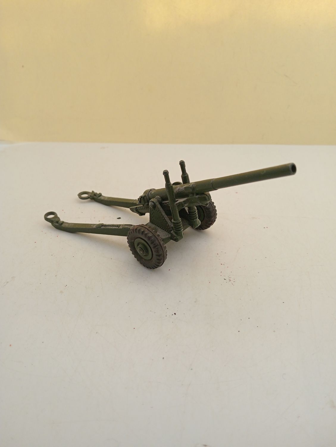 Dinky (CQ48)
