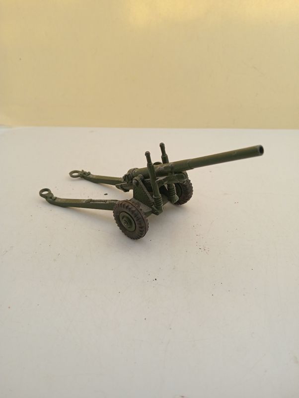 Dinky (CQ48)