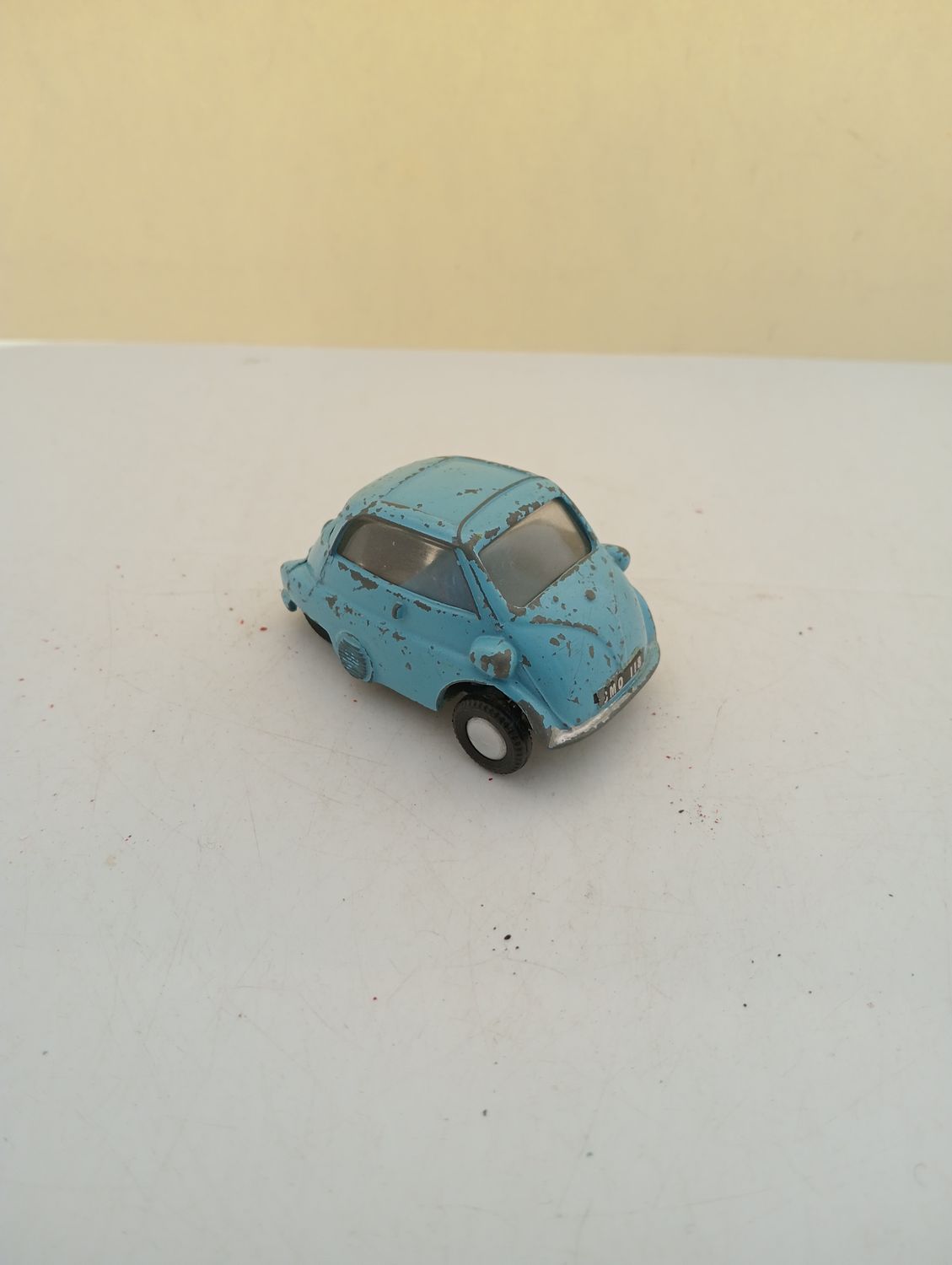 Dinky (CQ46)