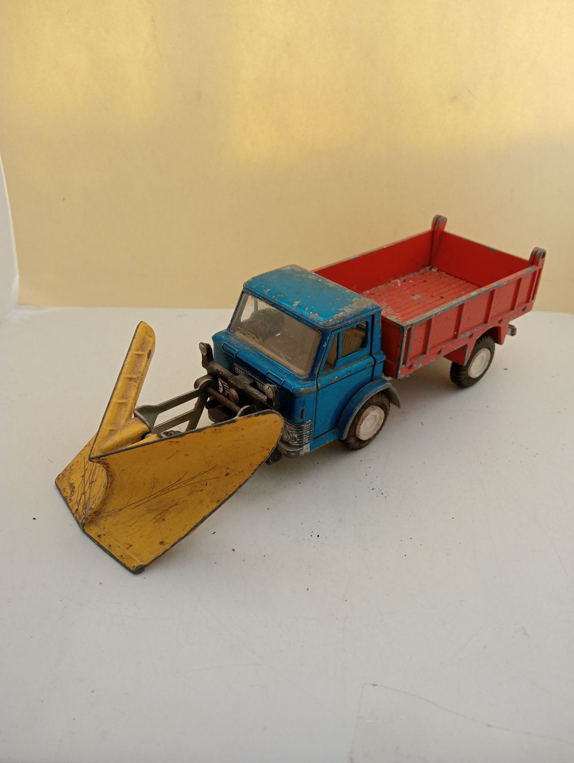 Dinky (CQ51)