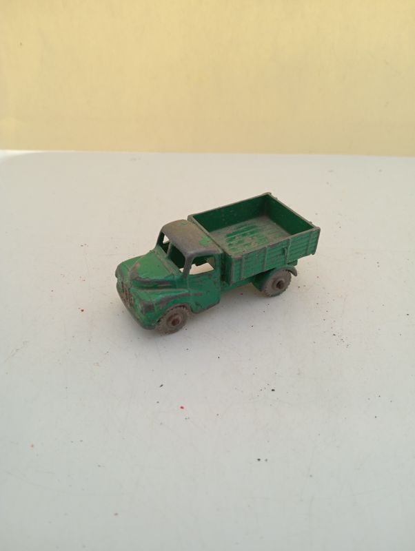 Dinky (CQ57)