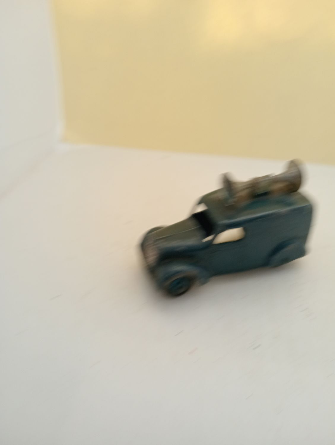 Dinky (CQ56)