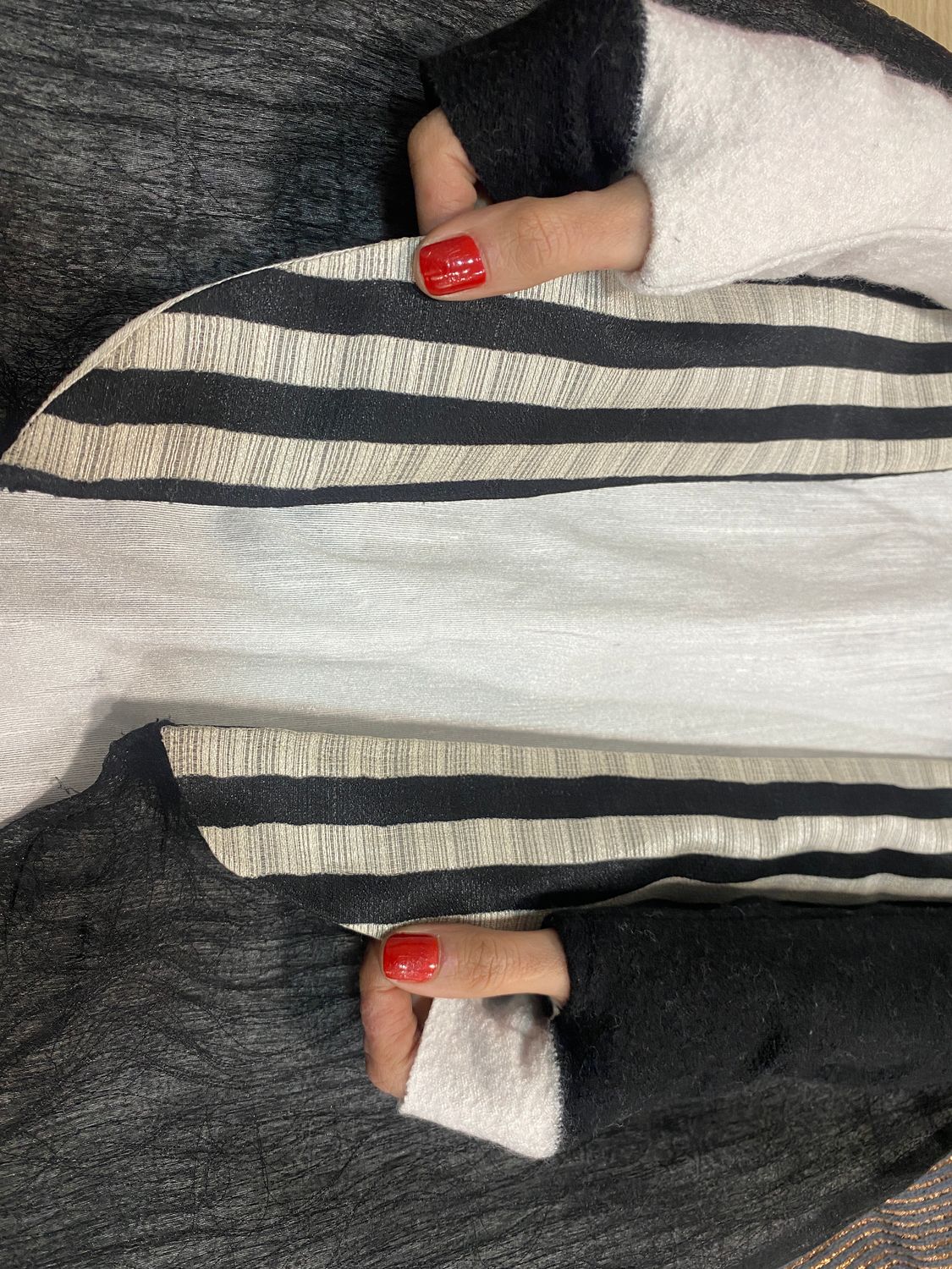 ​MOD: IMPAR Guantes sin dedos de lana merino 100% reciclada.
