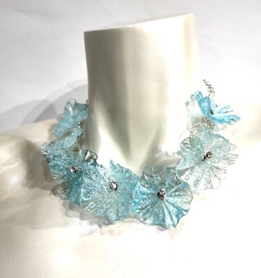 Collier de fleurs Pensées Bleu