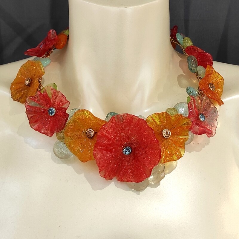 Necklace flower red