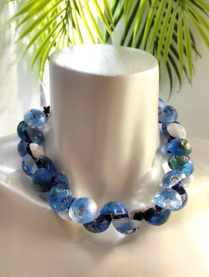 Collier Cocoon bleu