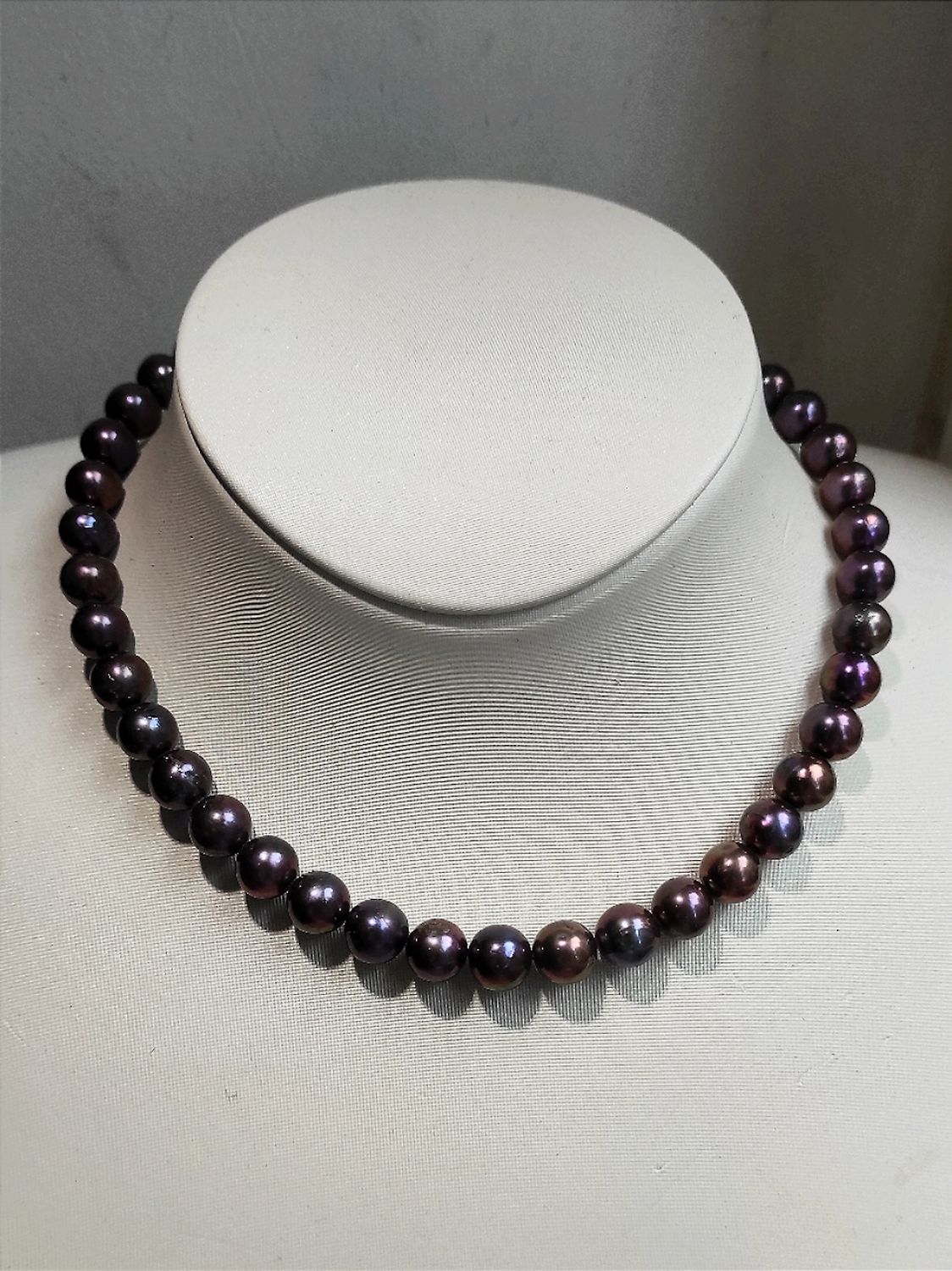 Collier en perles de culture aubergine