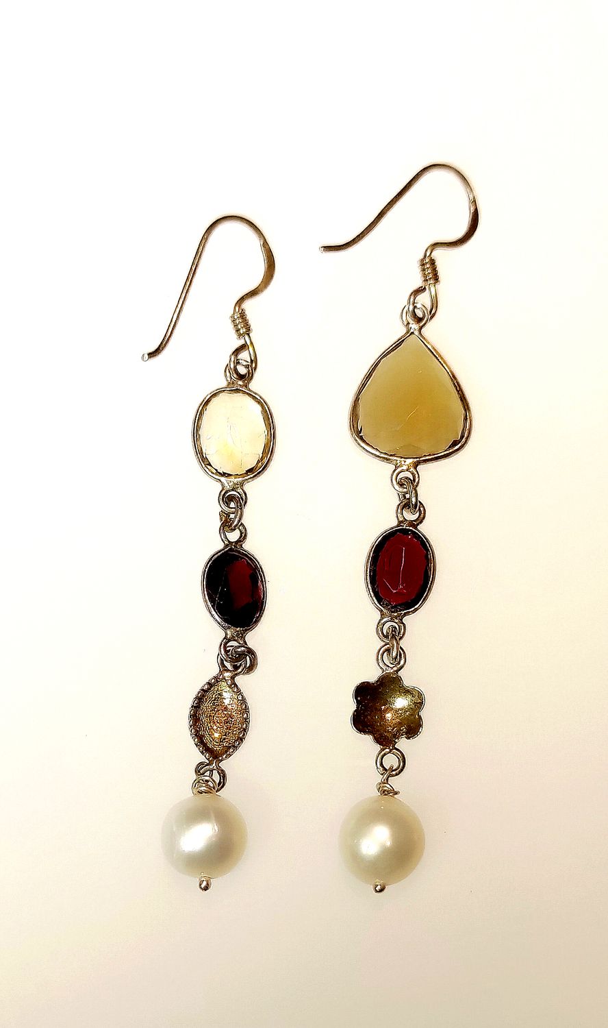 Boucles d&#39;oreilles en pierres fines