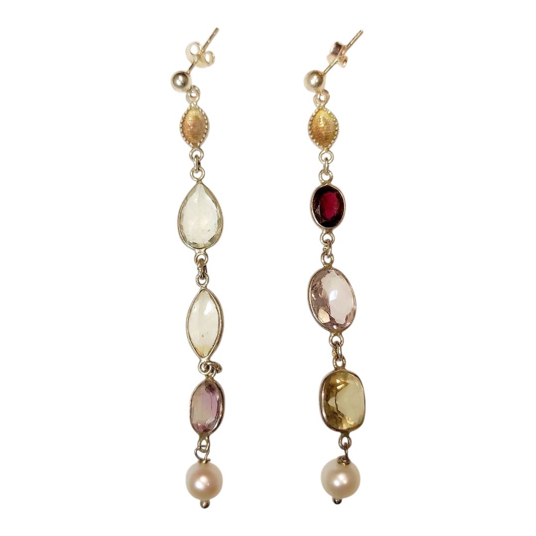 Boucles d&#39;oreilles en pierres fines et perles de culture