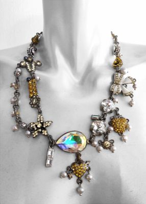 Collier Otazu