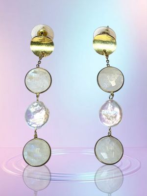 Boucles d&#39;oreilles en pierres de lune et perles de culture