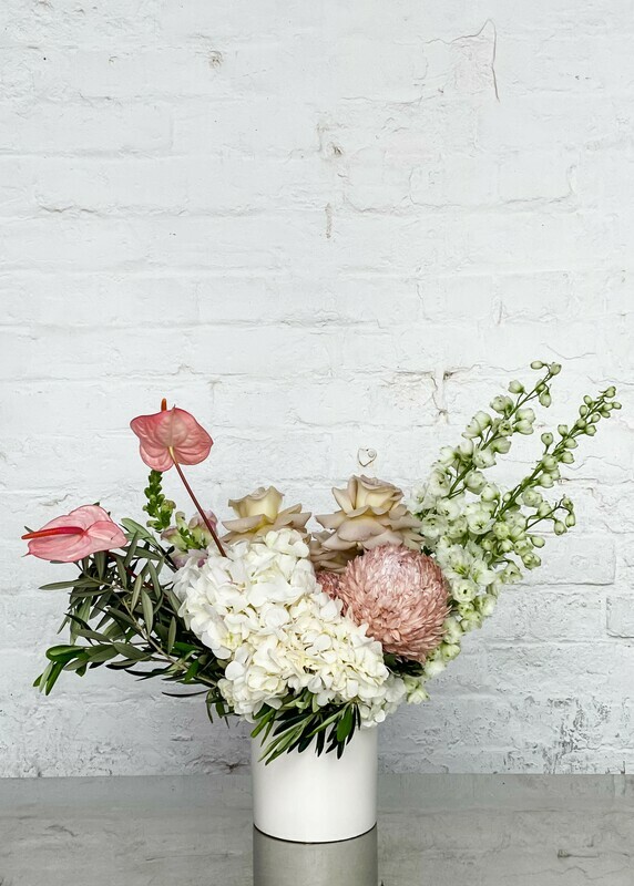 Medium Table Arrangements Package