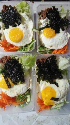 BIBIMBAP | KOREAN RICE BOWL | TOPPE WITH VEGETABLES &amp; MEAT