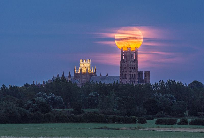 Ely Cathedral & The Strawberry Full Moon 2026 Ely Cathedral & The Strawberry Full Moon 2026