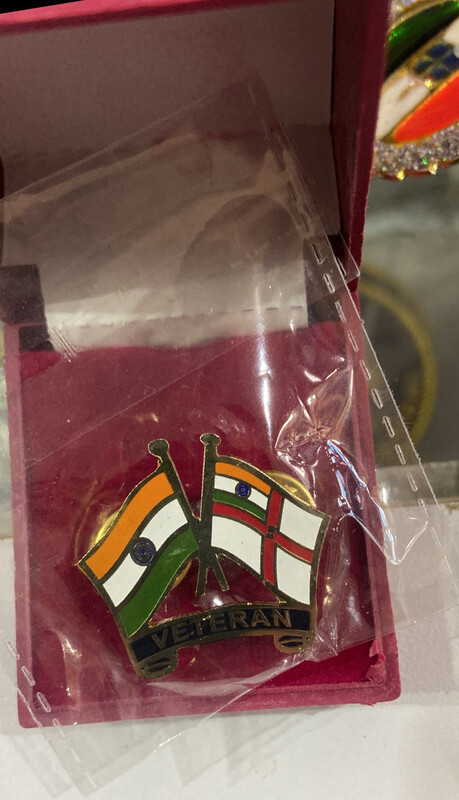 Navy Veteran Combo Pin with old flag