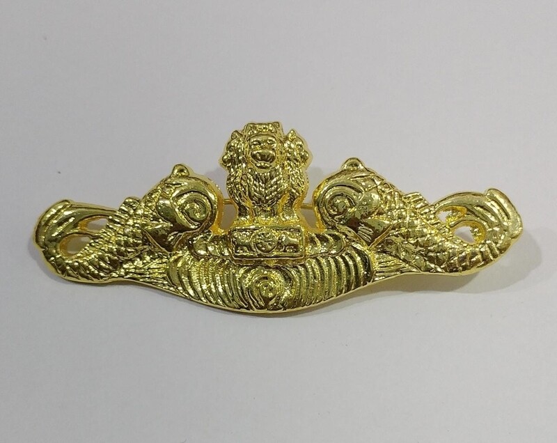submarine #dolphin badge golden finish