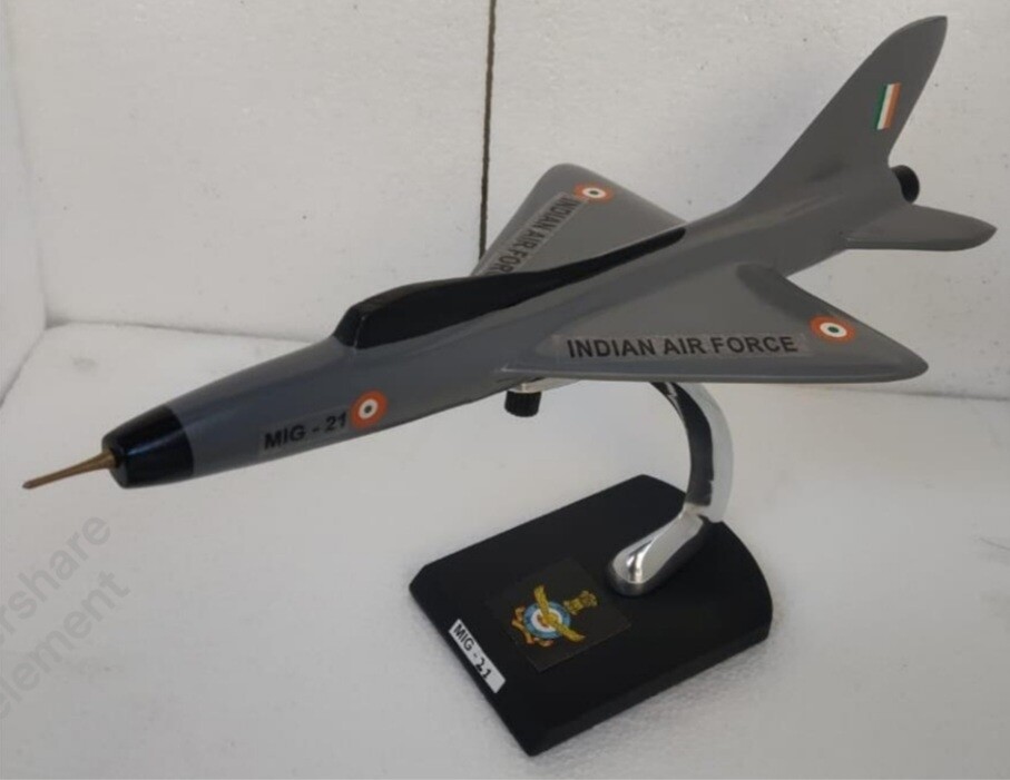 MIG 21