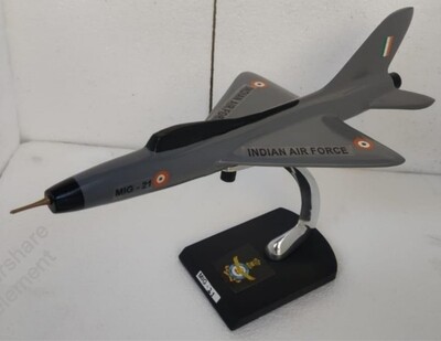 MIG 21