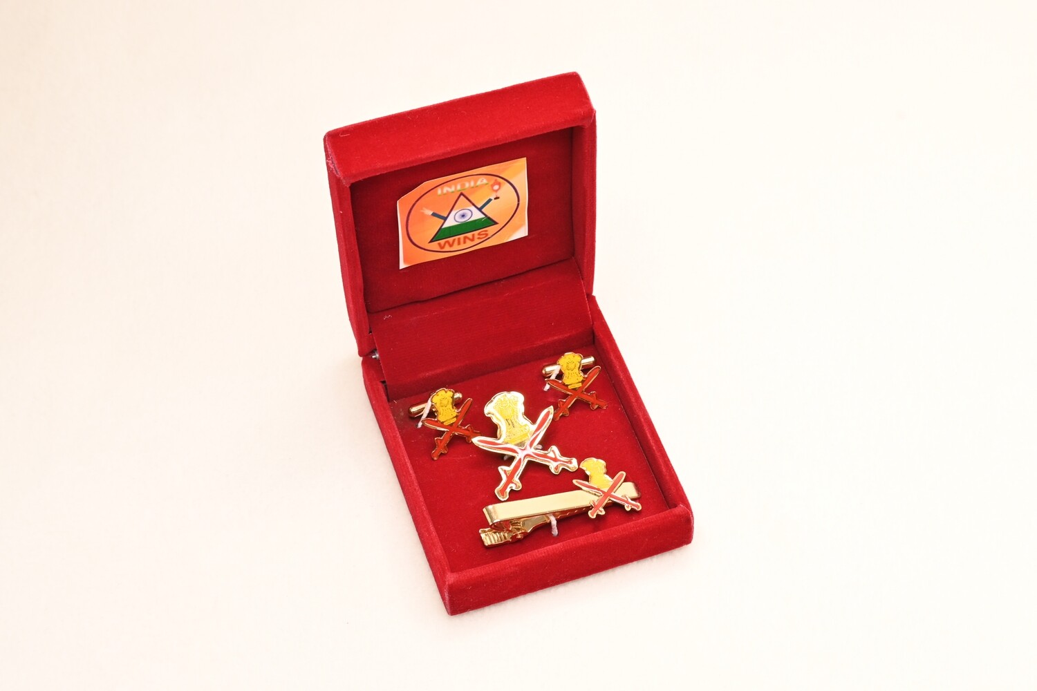 Army Complete Set Of Tie Pin, Cufflink Pair And Lapel Pin