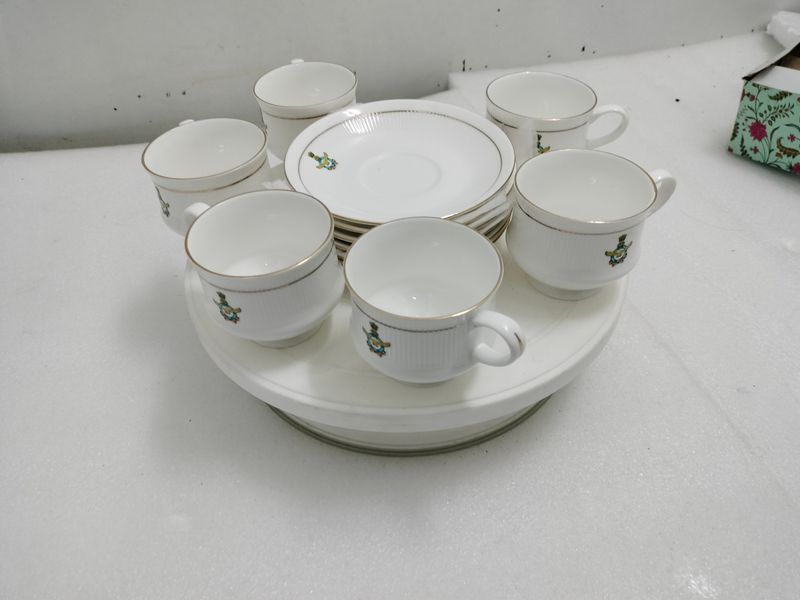 Designer tea cups with gold line