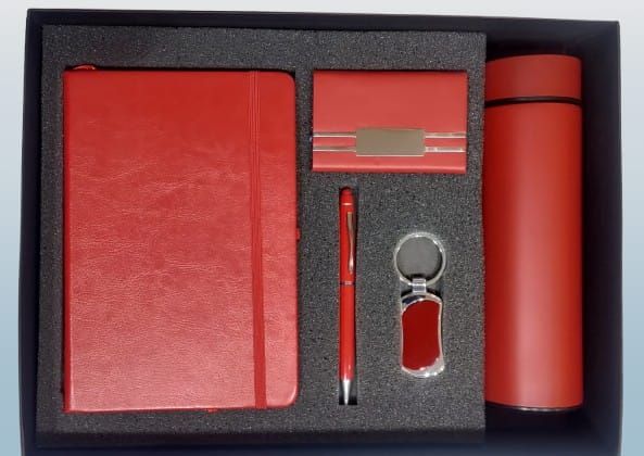 Corporate gift customisable 5 in 1 dairy, flask including