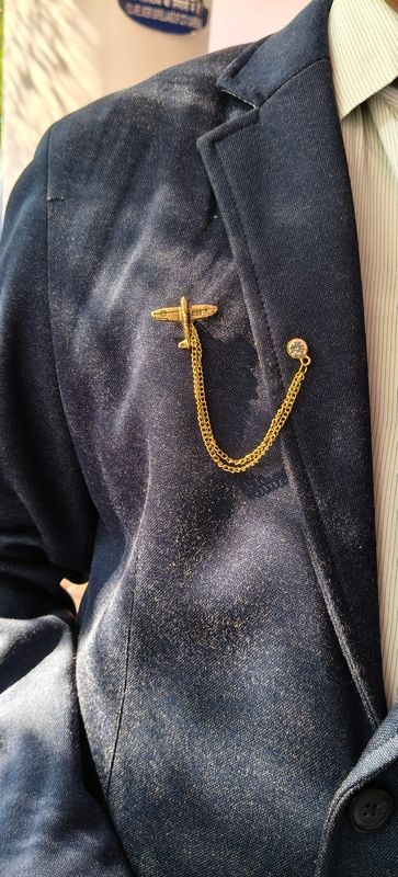 Aeroplane broach with diamond stone and hanging chain