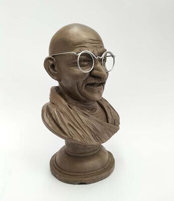 Bust of Mahathma Gandhi, a wonderful gift to inspire your child