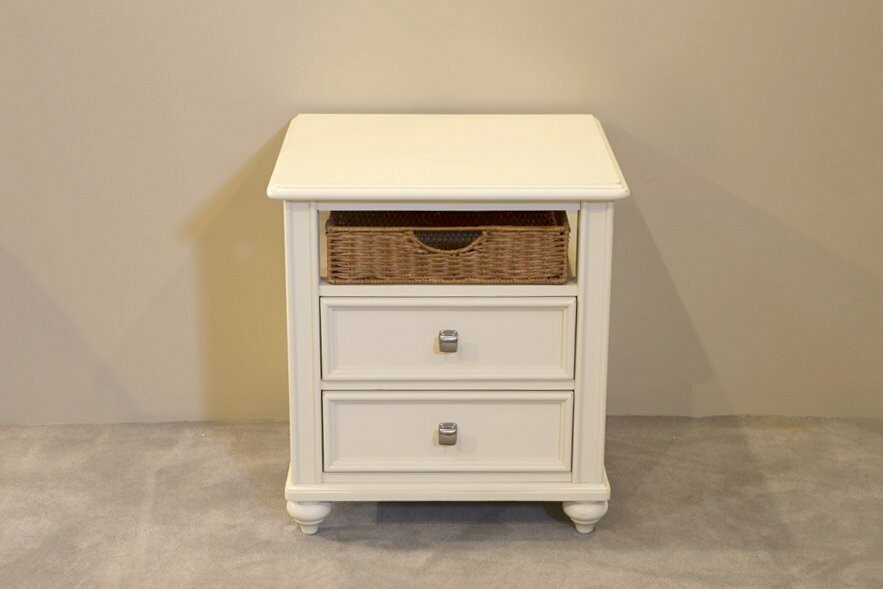 American Drew End Table with Baskets