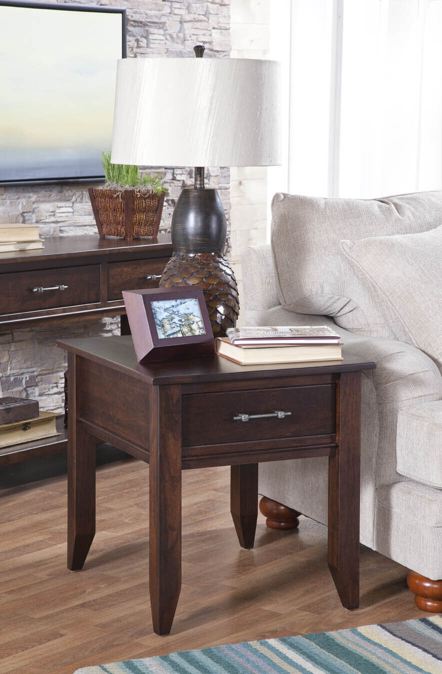 Yutzy Woodworking Cortland End Table