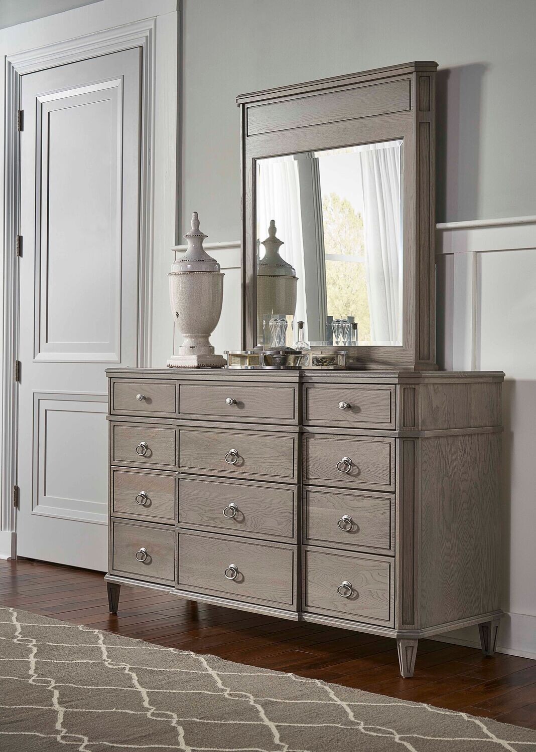 Yutzy Woodworking Montour 12-Drawer Dresser