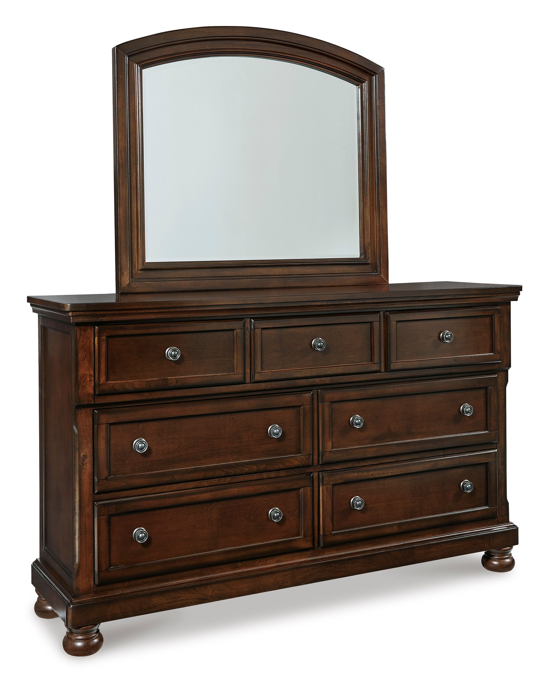 Millennium 697 Dresser