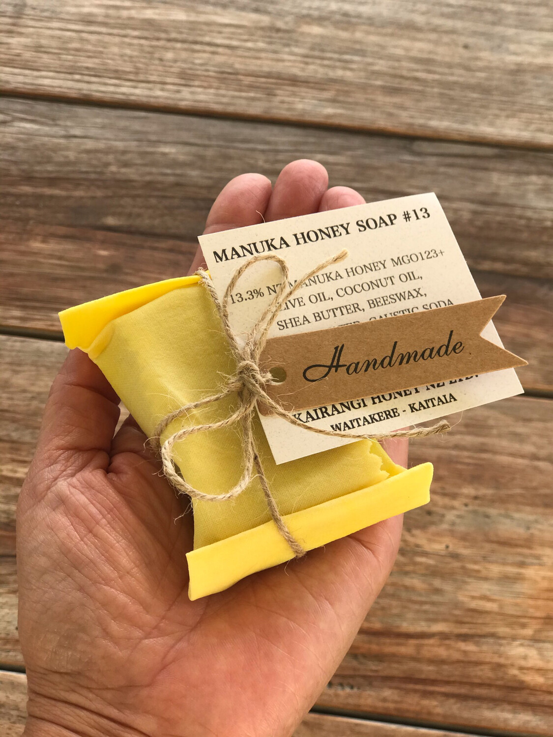 Manuka Honey Soap 13.3 Beeswax Original