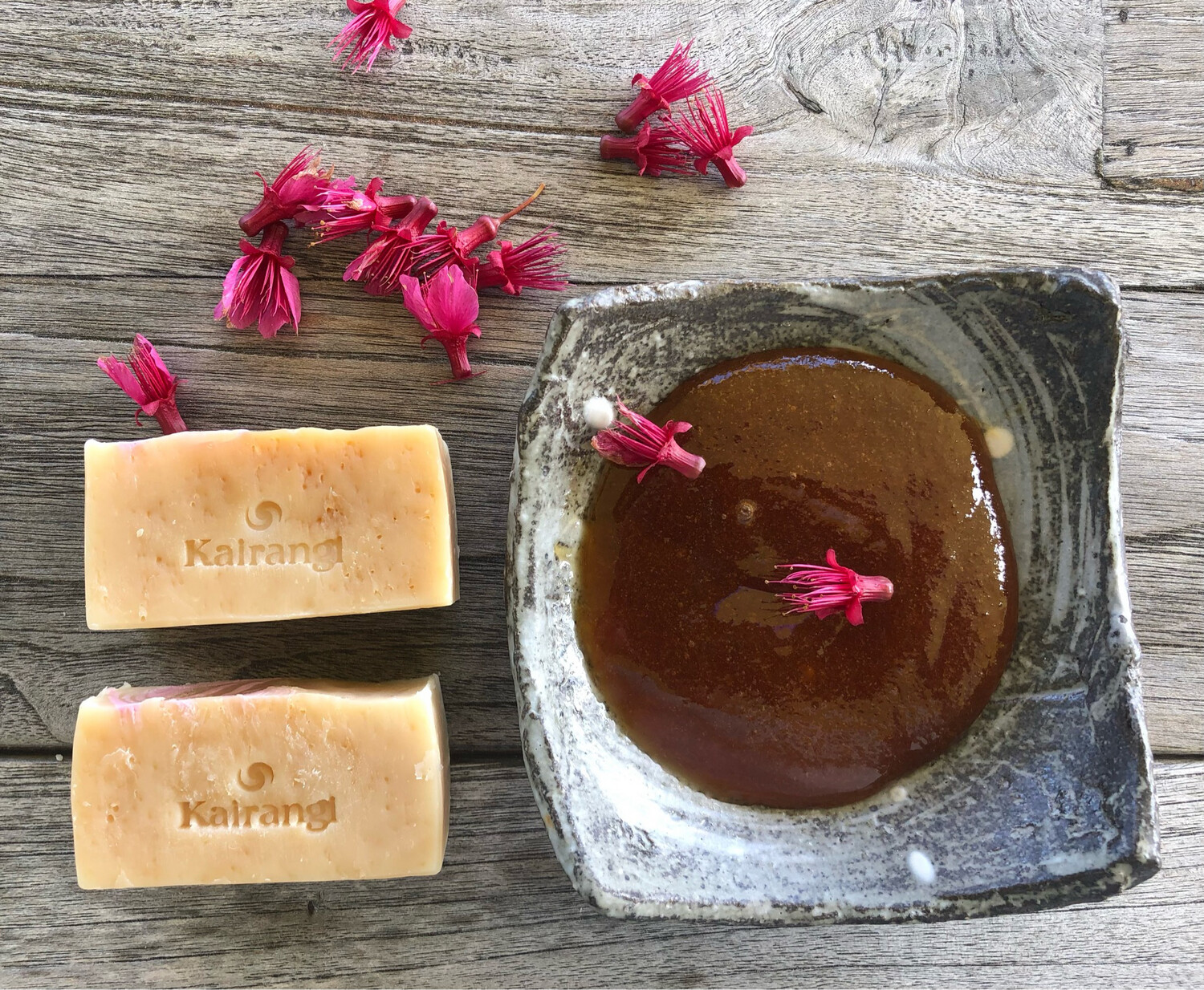 Manuka &amp; Nativebush Honey Soap 13% Cherry Blossom