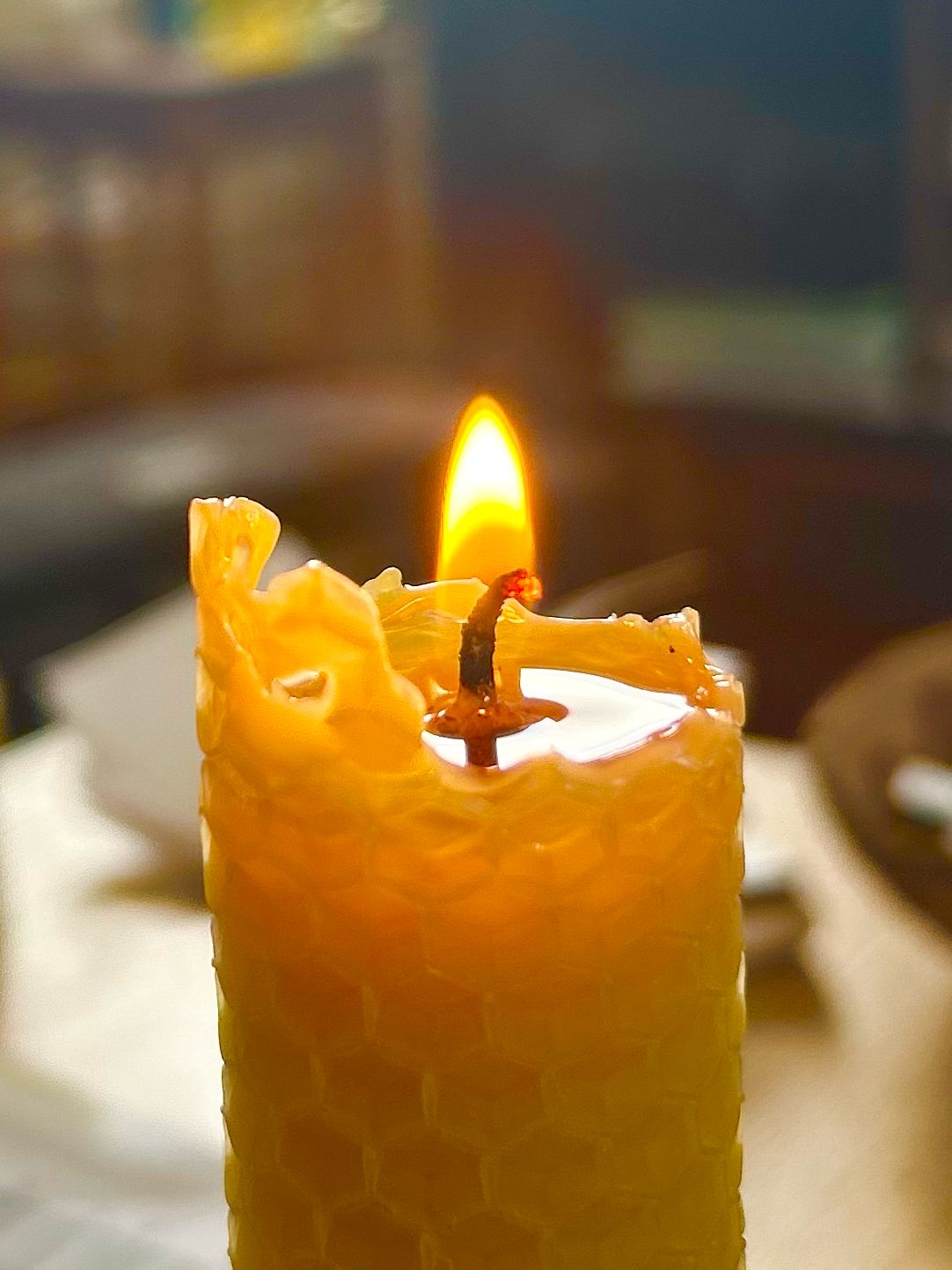 Beeswax Candle 21cm