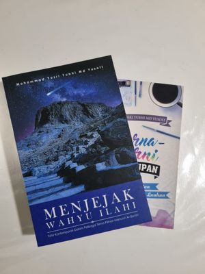 Bundle A (Menjejak Wahyu Ilahi &amp; Warna-Warni Kehidupan)