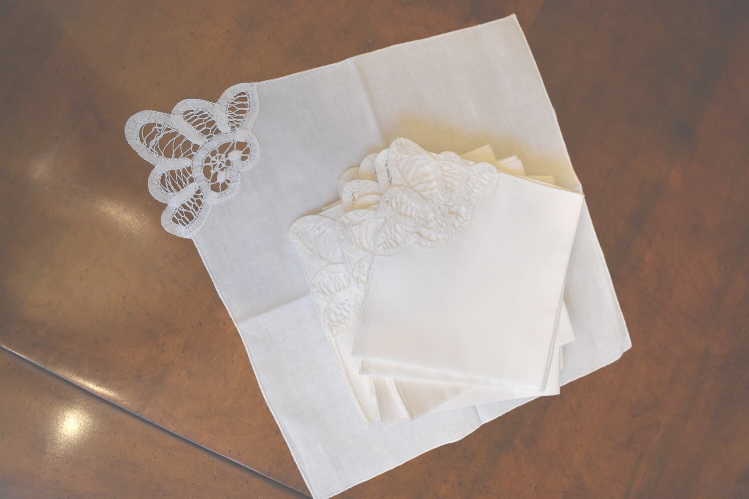 Vintage Napkin Set With Lace