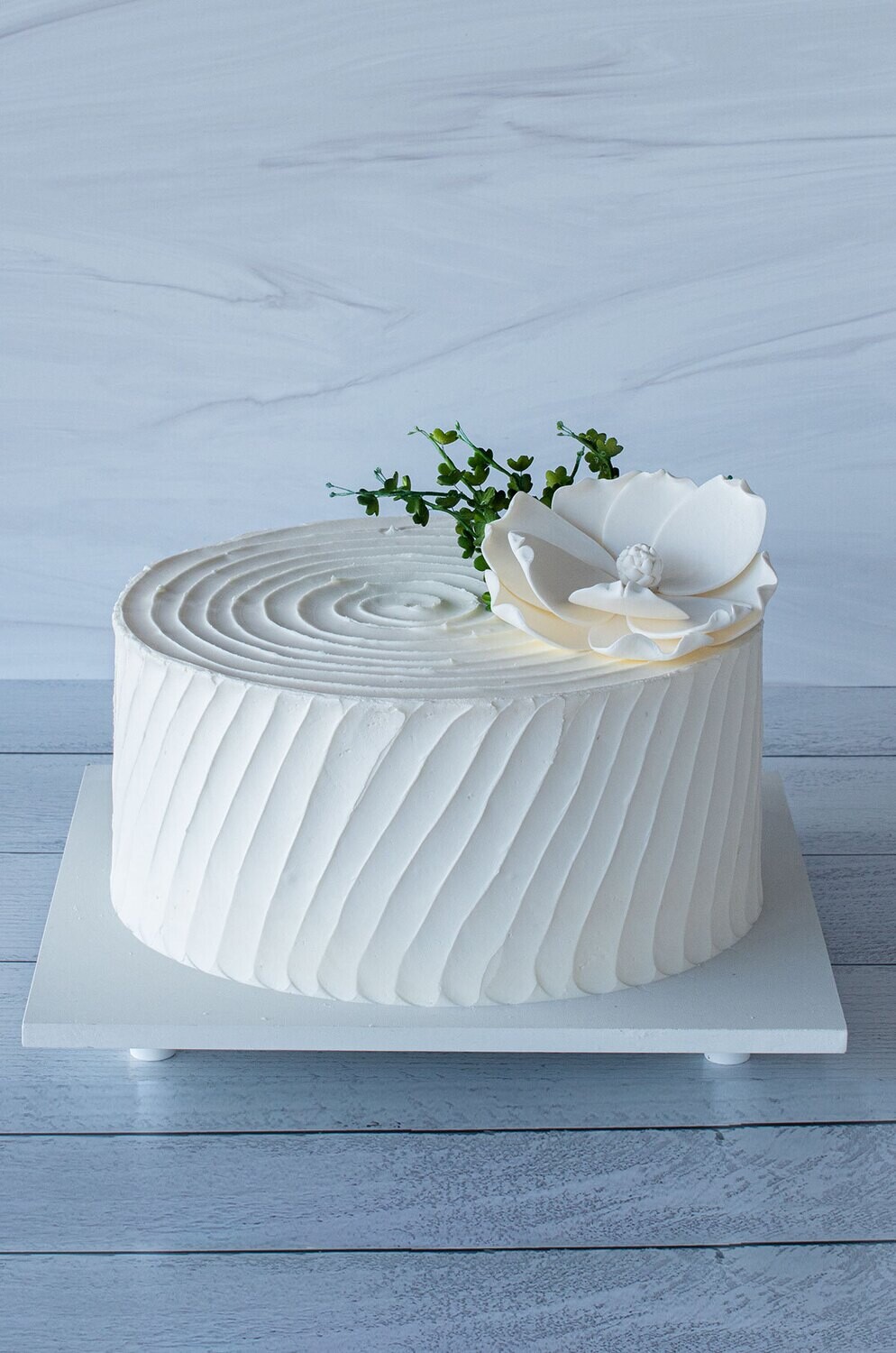 Enchanted Swirl 10 Inch Round Cake