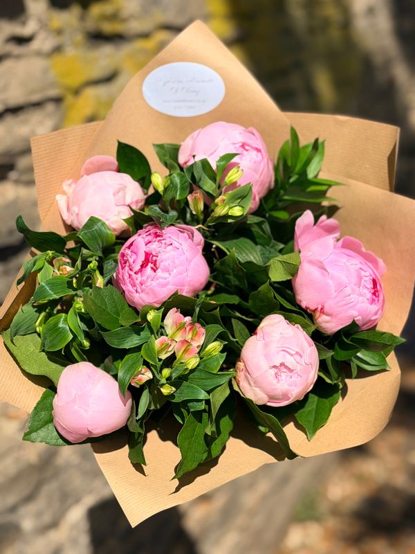Peony bouquet (seasonal)
