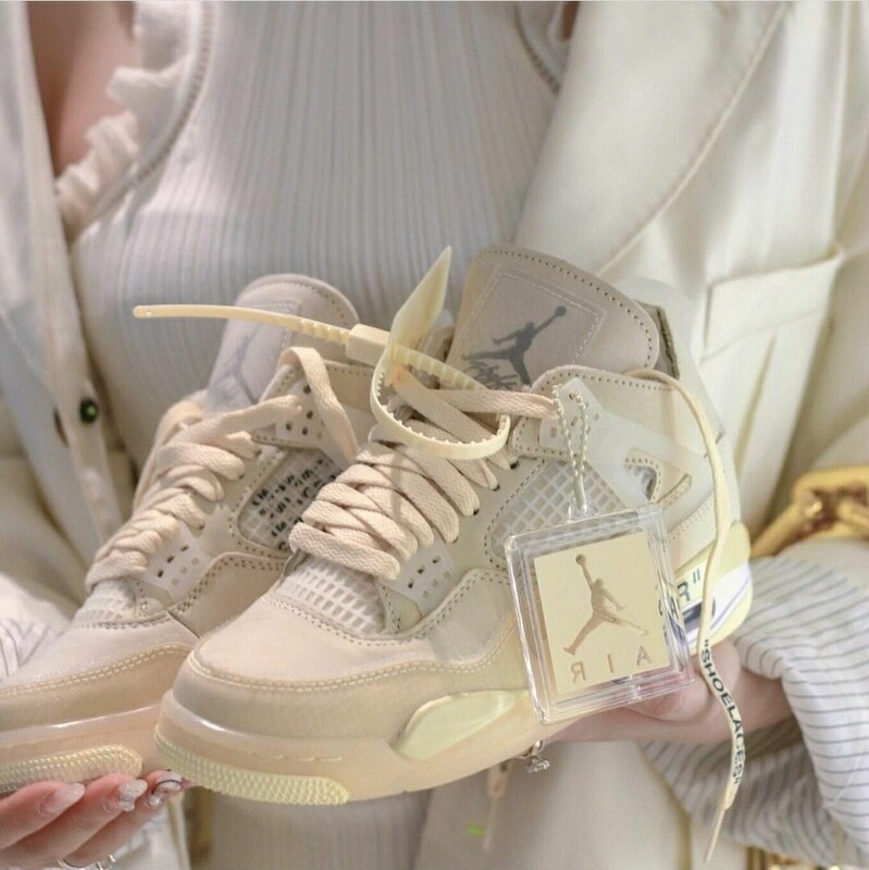 Off white 4
