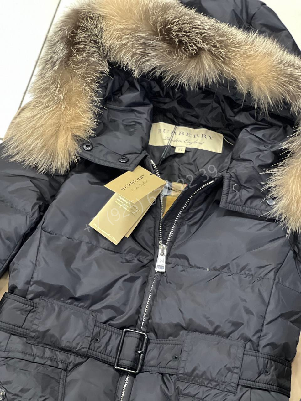 Пуховик Burberry женский с мехом красный