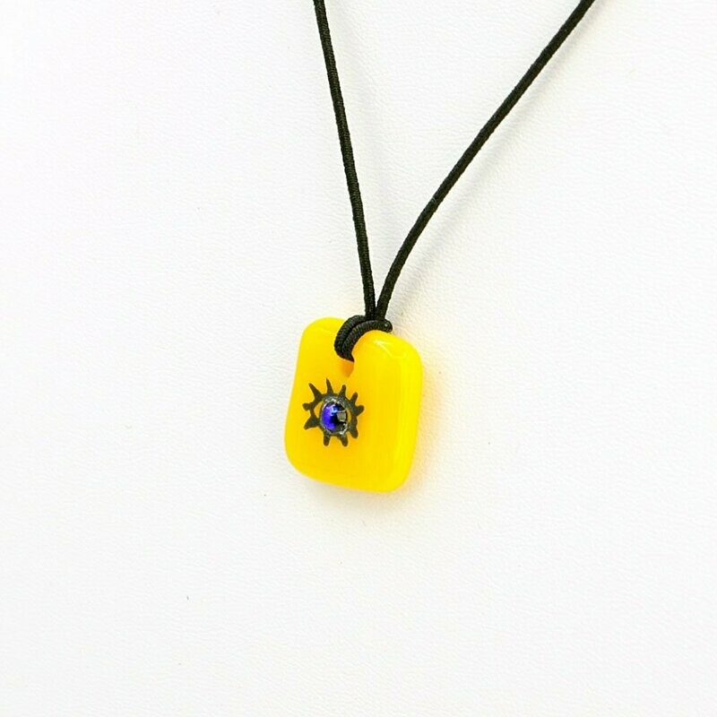 Collier enfant jaune œil